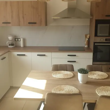 Jolie 6 Pers Avec Jardin Tatil Evi